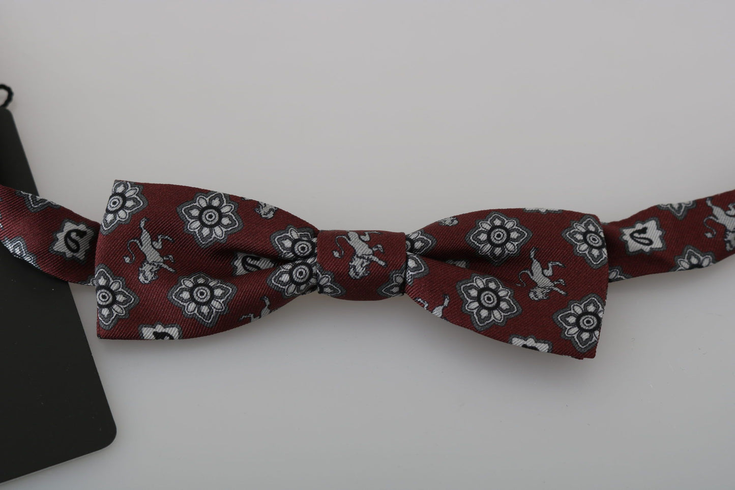 Elegant Bordeaux Silk Bow Tie