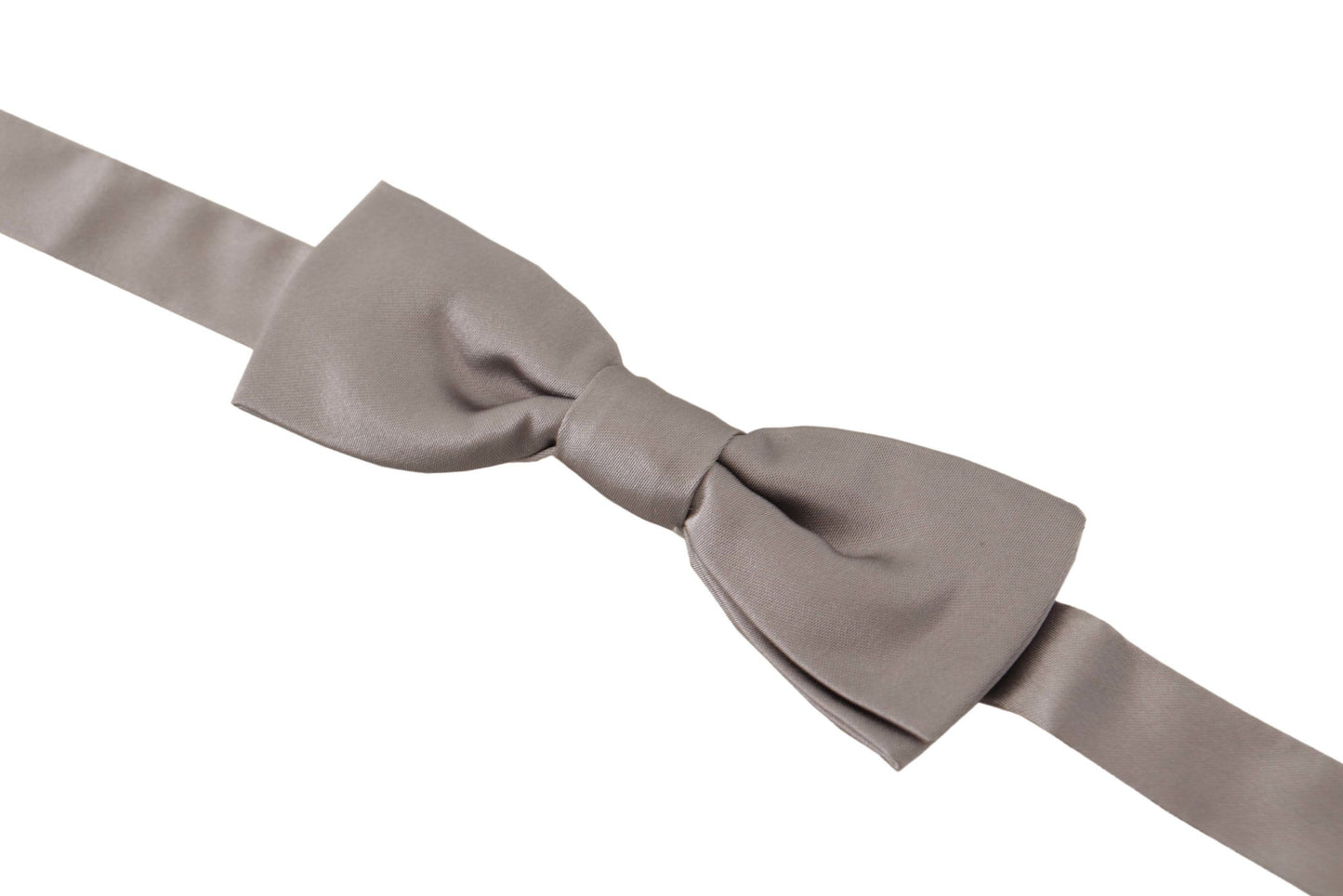 Elegant Silver Silk Bow Tie for Sophisticated Evening