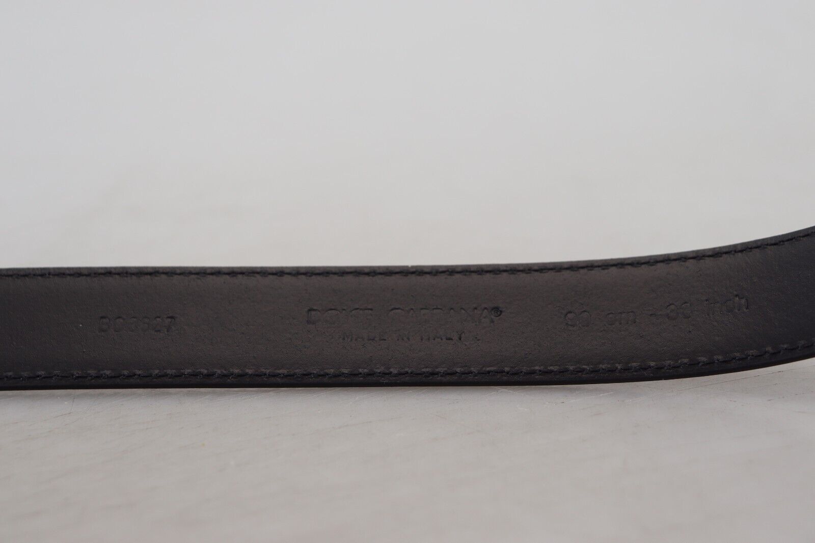 Elegant Black Calf Leather Belt