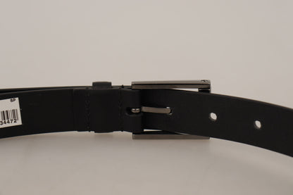 Elegant Black Leather Belt with Metal Buckle