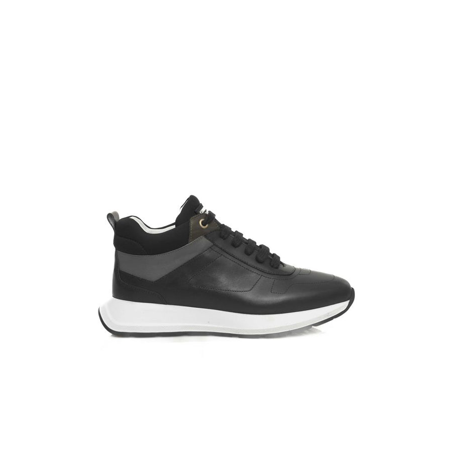 Black Leather Women Sneaker