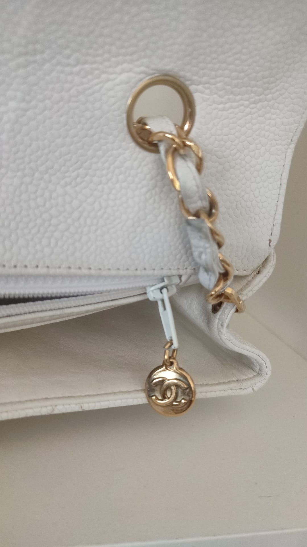 White Medium Classic DIANA Shoulder Bag Gold Plated Purse